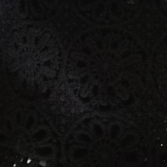 BLACK LACE TOP - Picture 4 of 4